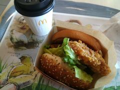 -麦当劳(军博店)