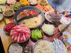 -赵美丽·重庆社区火锅·直营店(火车东站·中豪国际店)