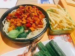 嗨辣鸡肉意面-北大家园食堂