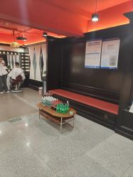 -东方先生国潮男士理发馆