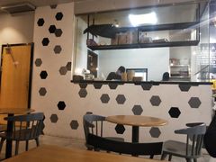 大堂-HELLO 27 意面·沙拉·帕尼尼