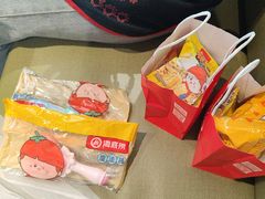 -海底捞火锅(新松江路生日主题店)