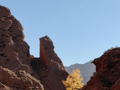 -天山神秘大峡谷