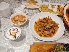 -巴特餐饮6加1音乐餐吧·新疆菜