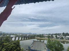-披云山庄