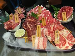 -铭牛烧肉·和牛海鲜自助(高新月牙湖店)