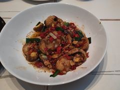 -阿瓦山寨·湘菜现炒·剁椒鱼头王(咸阳总店)