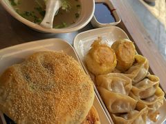 -韩海丽特色美食(秀州路店)