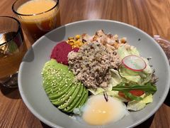 -POKEE VIA&Brunch·维娅(重庆来福士店)