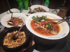 -坛宗剁椒鱼头(河西王府井店)