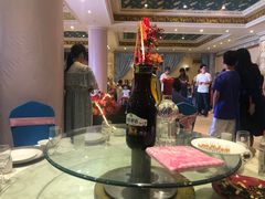 -皇宫大酒店