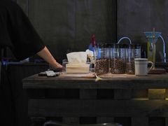 -Metal hands·铁手咖啡