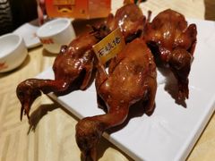 招牌烤乳鸽-石岐佬中山菜馆(张溪店)