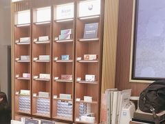 -LensCrafters亮视点(东方新天地店)