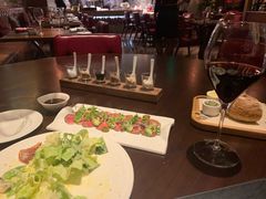 -恰餐厅及酒吧 CHAR Bar & Grill (北京丽都皇冠假日店)