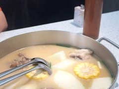 -肥仔文澳门猪骨煲(南京西路店)