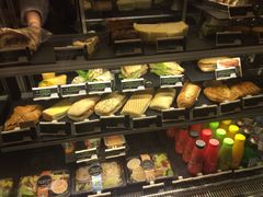 星巴克(沙面店)-星巴克臻选(广州沙面店)