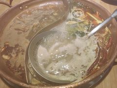 -洱火云南酸菜牛肉火锅(石景山当代商城店)