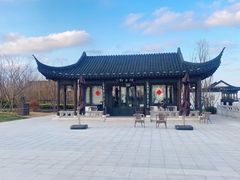 -上海滴水湖皇冠假日酒店