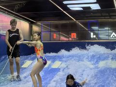 -INLANG饮浪室内冲浪(苏河湾万象天地店)