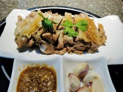 手抓羊肉-马老六清真餐厅(雁滩店)