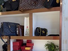 -玉凡奢侈品黄金回收
