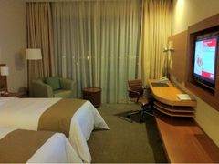 906房间-上海浦东康桥绿地假日酒店