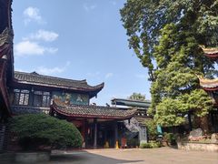 -峨眉山报国寺