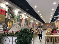 大堂-江城燕子大排档(江汉路步行街店)
