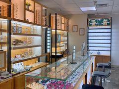 -LOGO眼镜·蔡司品牌折扣店(龙华清湖店)