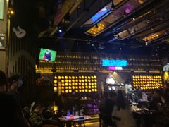 -啤客走廊