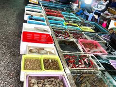 -霞涌市场海鲜摆卖区
