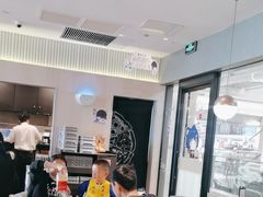 -必胜客(上海新南方商城PH店)