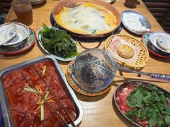 -洱火云南酸菜牛肉火锅(石景山当代商城店)