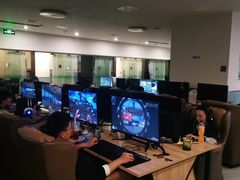 -网鱼电竞·棋牌(五一广场店)