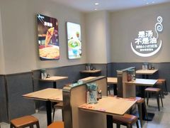 -小杨生煎(金山百联购物中心3楼店)