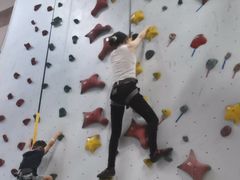 -山之巅攀岩馆(太古城店)