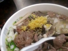 -潮镇老尾牛杂(环城西路店)