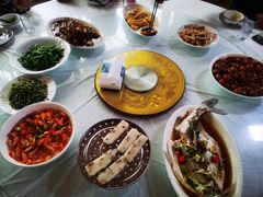 -小六农家乐(崇明西沙湿地店)