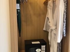 -上海虹桥君丽假日酒店(娄山关路地铁站店)