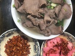 -乐山食古香跷脚牛肉