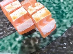 厚切三文鱼鱼腩寿司-赤稻·日式料理(禅城店)