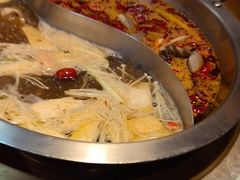 -沸炉重庆老火锅(军事博物馆店)