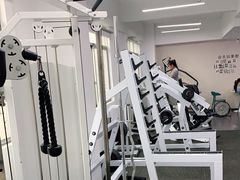 -RM GYM健身私教馆(白云元立方创意园店)
