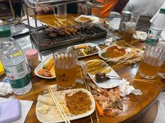-哈尔滨小酒馆·鲜肉现穿自助烧烤(康新花园店)