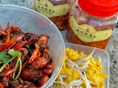 -丹水桥地锅鱼·翘嘴鲌·地方特色全鱼宴(丹江口大坝店)