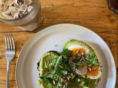 牛油果吐司-Egg•Allday Brunch(襄阳北路店)