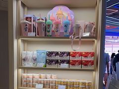 -奈雪的茶(湖滨银泰in77C区PRO店)