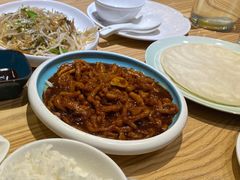 -小镇大厨新概念复合中餐厅(万达广场大连高新店)