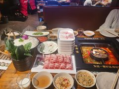 -老牌坊云南鱼豆花火锅(哈西万达店)